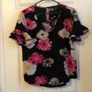 Floral Ruffle Short Sleeve Blouse